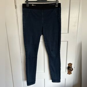 Gap pull-on legging jean, elastic waistband, 33L